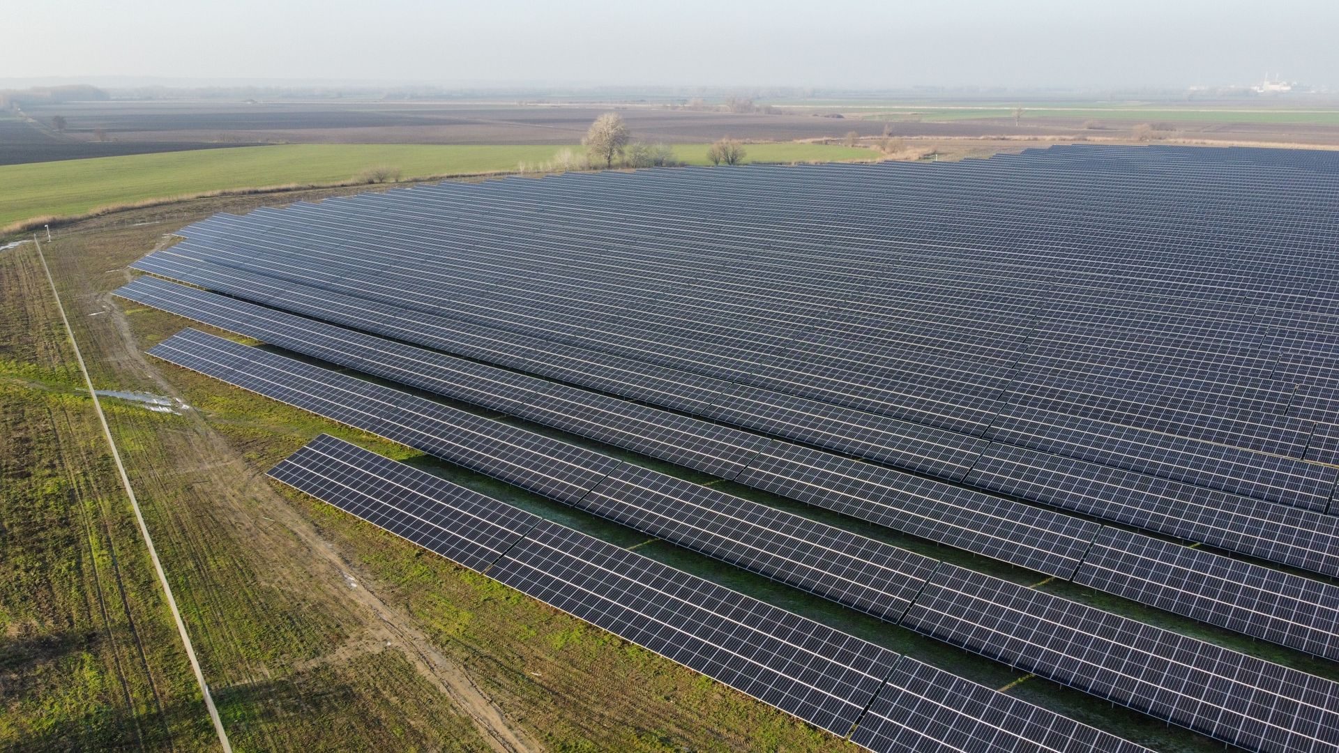 Sistemas fotovoltaicos (ilustração)